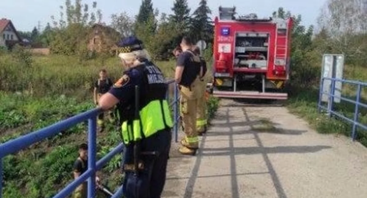 Działania Służb, Niepokojąca sytuacja Kanale Bródnowskim - zdjęcie, fotografia