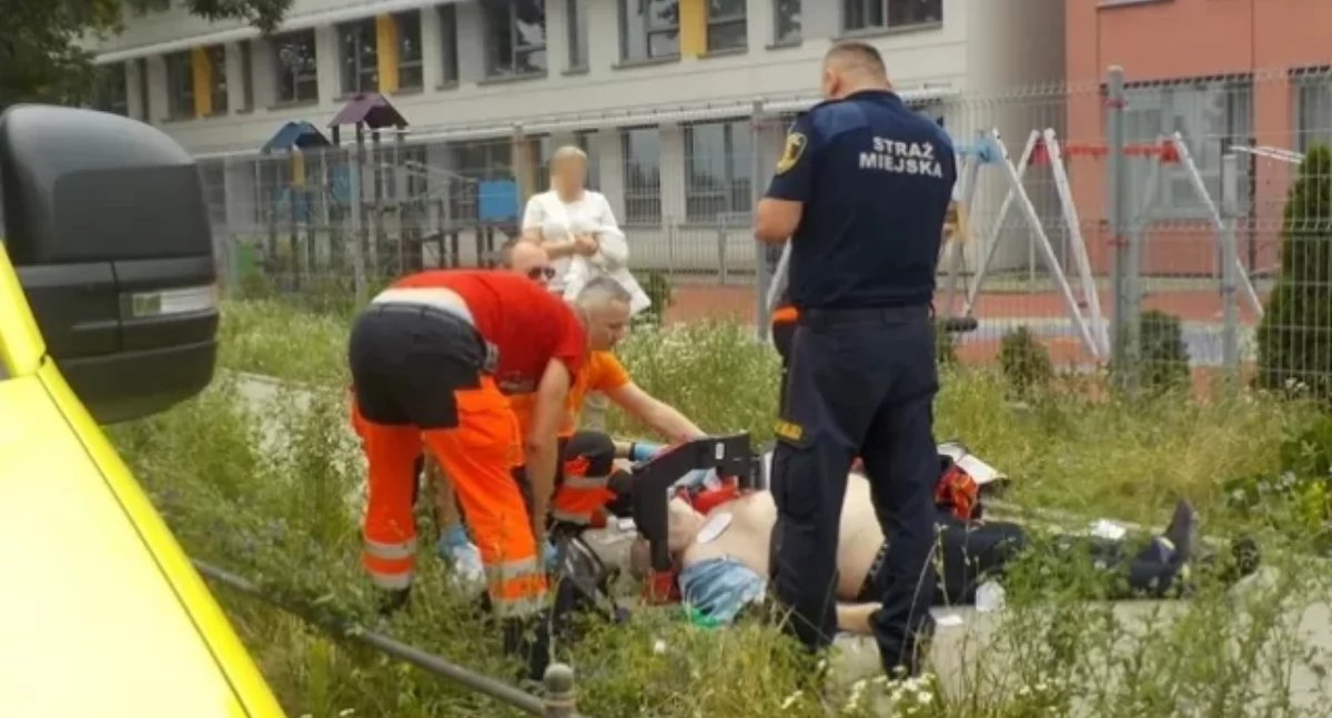 Działania Służb, Liczyła każda sekunda Dramatyczna akcja Białołęce - zdjęcie, fotografia