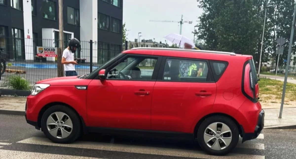 Wypadki, WYPADEK hulajnodze latek POTRĄCONY Białołęce! - zdjęcie, fotografia