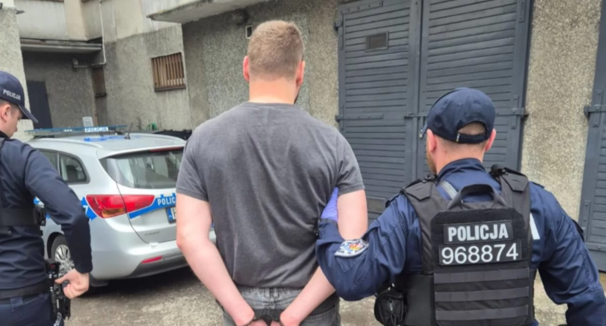 Działania Służb, KIEROWCA PRZEWOZU OSÓB zatrzymany akcji policjanci Targówku! - zdjęcie, fotografia