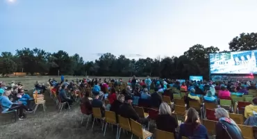 KINO NA LEŻAKACH. Następne seanse na Pradze-Północ! 