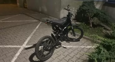 PRZYJECHAŁ NA KOMISARIAT MOTOROWEREM. Interwencja na Białołęce